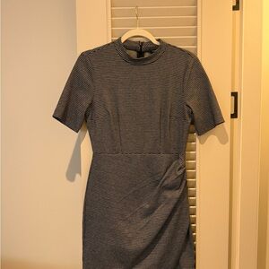 Gray Short-Sleeve Sheath Dress - rw&co